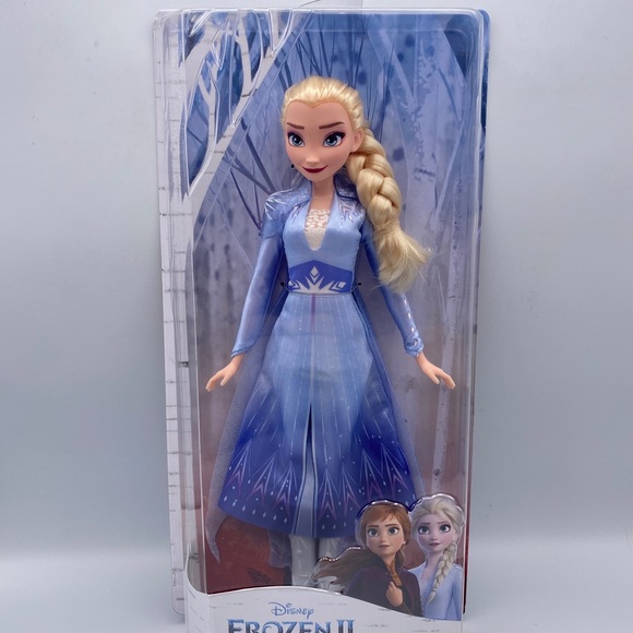 Disney's FROZEN II Elsa Fashion Doll 12" Hasbro - Picture 4 of 10